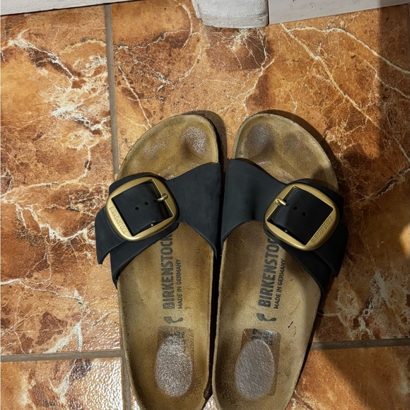 Birkenstock Black Sandals with Tan Footbed - Picture 1 of 5
